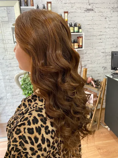Lorena Hernández Peluquería