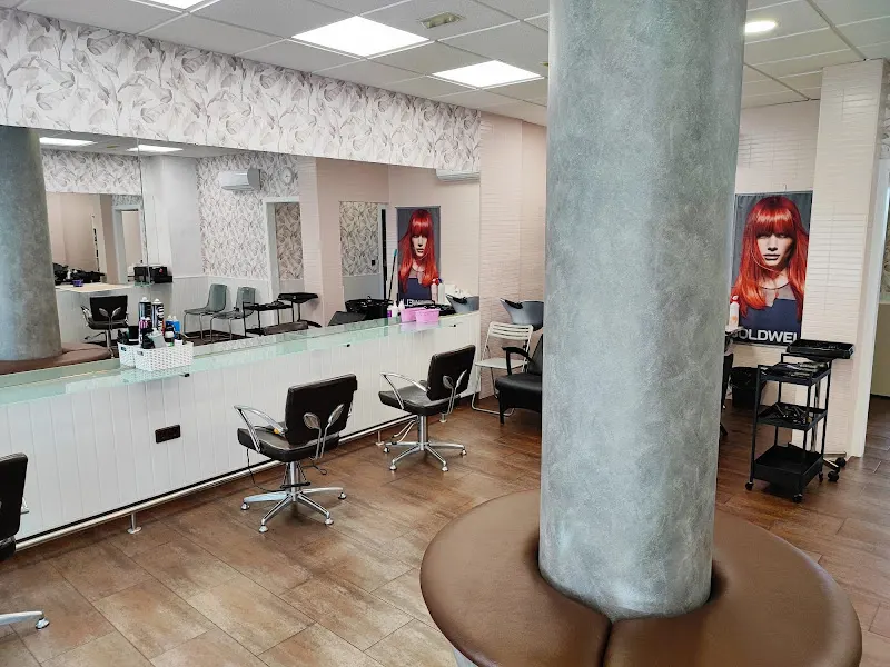 Anakris Peluquería - La Rinconada