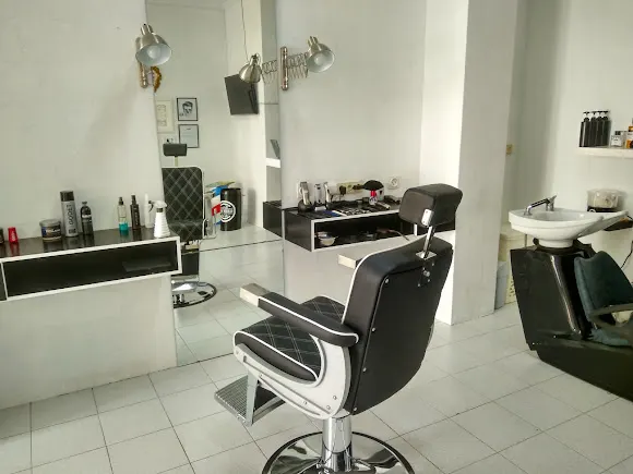 Betriu Barber shop . Peluqueria Barberia - Jávea