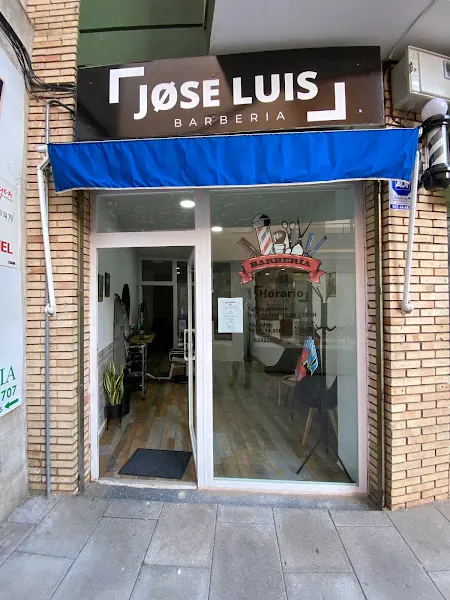Jose Luis Barbería - Peluquería en Don Benito - foto 2