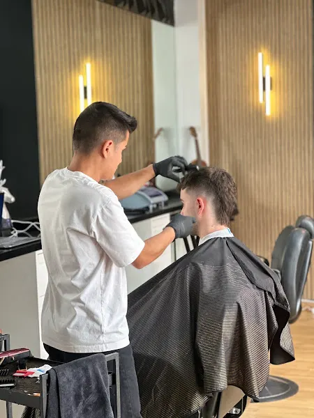 Look Barbers - Barbería en Tomelloso - foto 2
