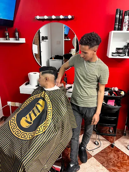 ROYAL Barbershop - Tomelloso
