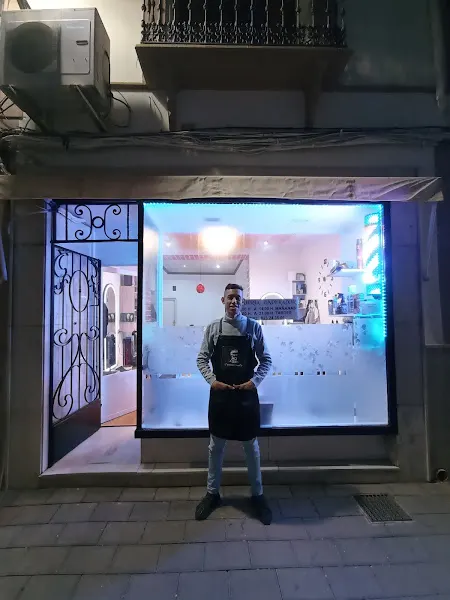 ROYAL BARBERSHOP - Barbería en Tomelloso - foto 4