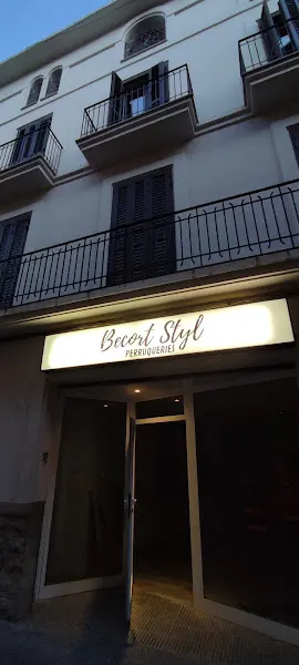 Becort Styl Perruqueries - Peluquería en El Vendrell - foto 2