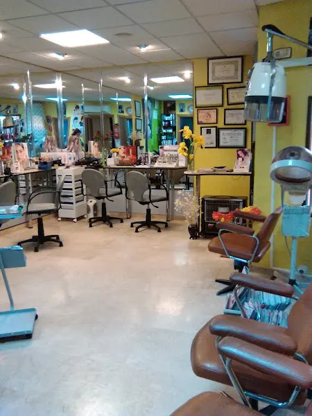 Peluquería Estética Reflejos - Peluquería en Teruel - foto 2