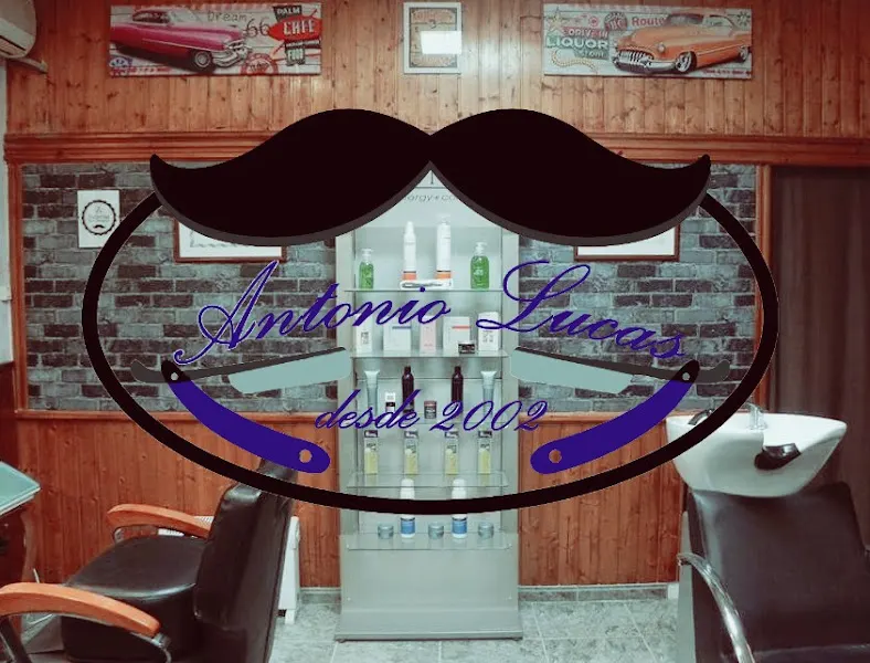 Peluqueria De Caballeros Antonio Lucas - Barbería en Cieza - foto 2