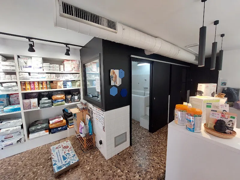 peluqueria canina y felina sant joan despi - L'Hospitalet de Llobregat