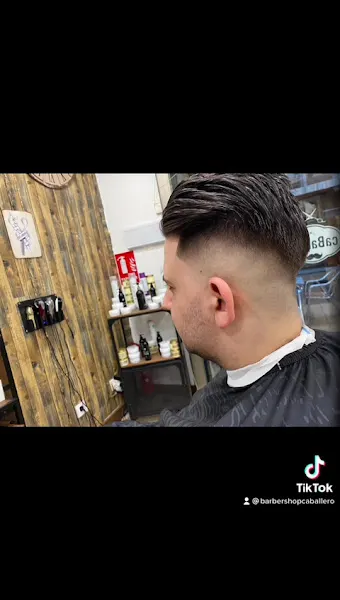 Barbería Caballero - Barbería en Cambrils - foto 2