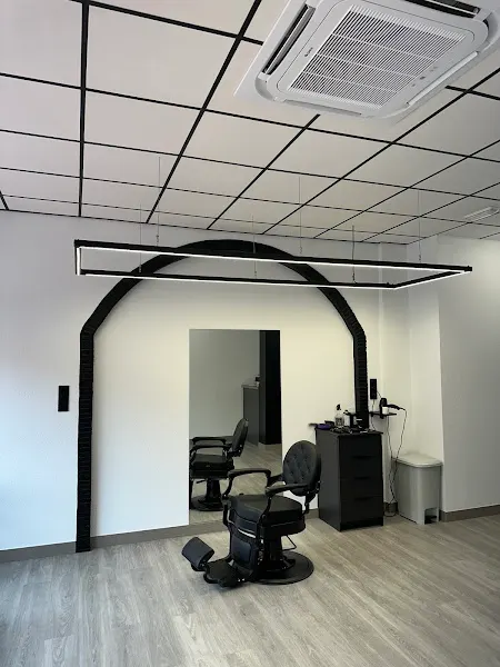 Daniel Leal - Barbería en San Javier - foto 2