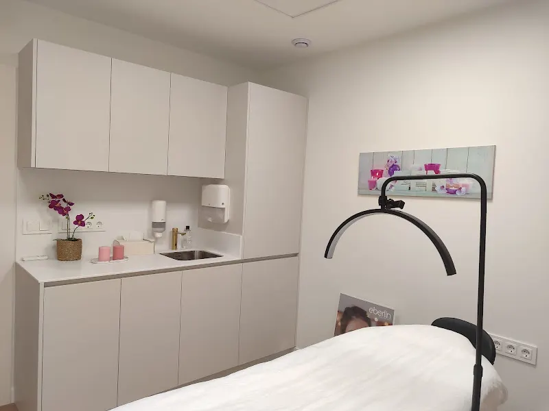 Centro de Estética M.José Carreño - Esteticista en San Javier - foto 2