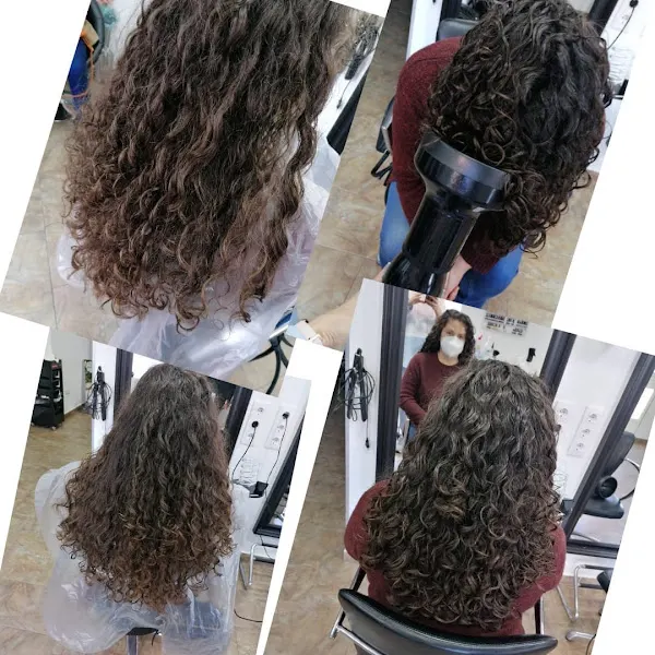 Estilistas Maria Correro. Método Curly - Algeciras