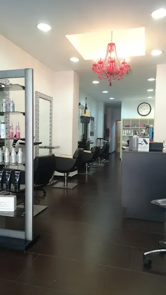 Peluquería Squiny - Peluquería en Badajoz