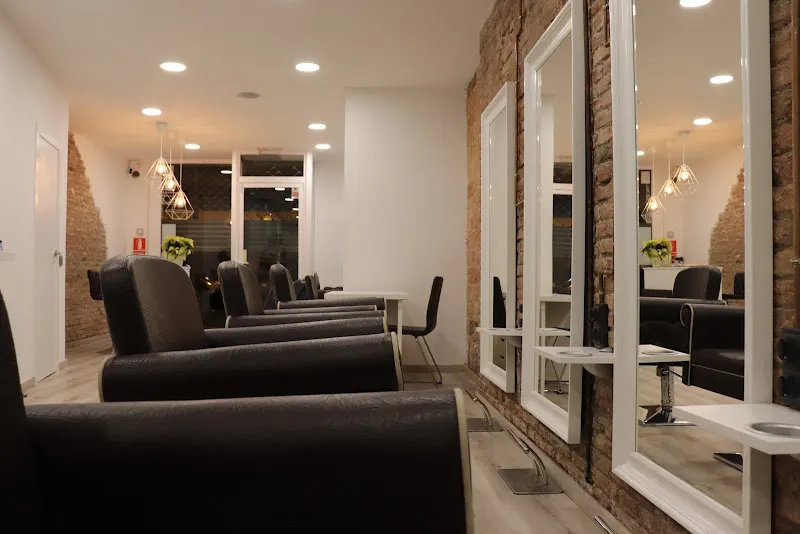 Claudia's Beauty Hair Salon