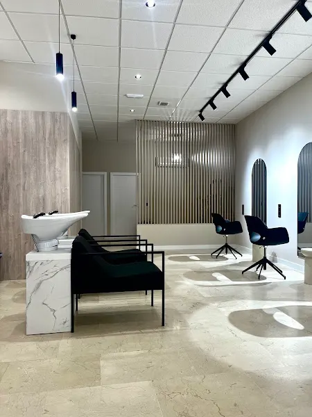 Dobra Salón - Peluquería en Valdepeñas