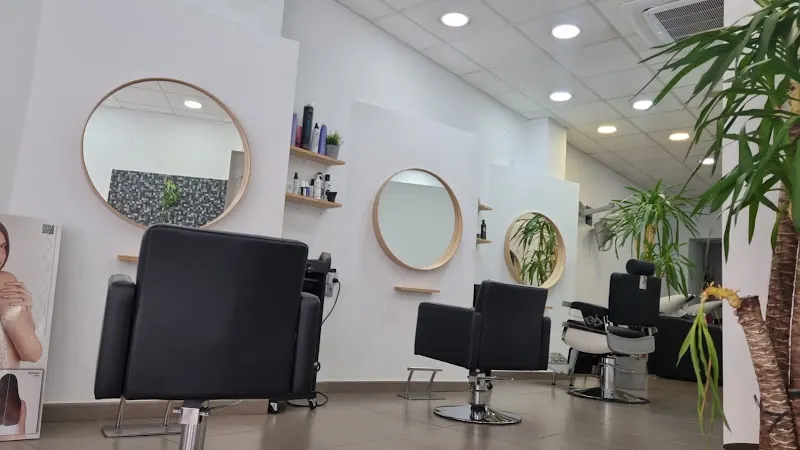 LE CLUB ALAQUÀS - Peluquería Estética Láser Uñas - Alaquàs