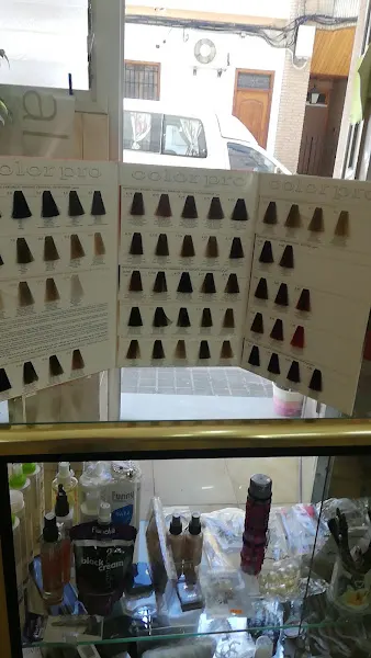 Ginas Peluquería Xirevella - Peluquería en Xirivella - foto 2