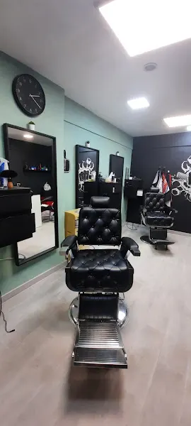 Abrakadabra barbershop - Peluquería en Xirivella - foto 2