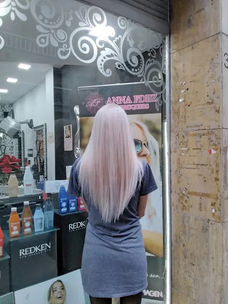 Veronica Delgado perruqueria - Badalona