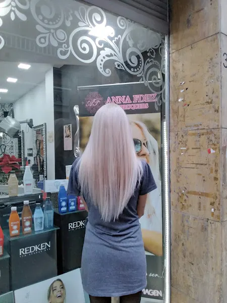 Veronica Delgado perruqueria - Peluquería en Badalona - foto 2