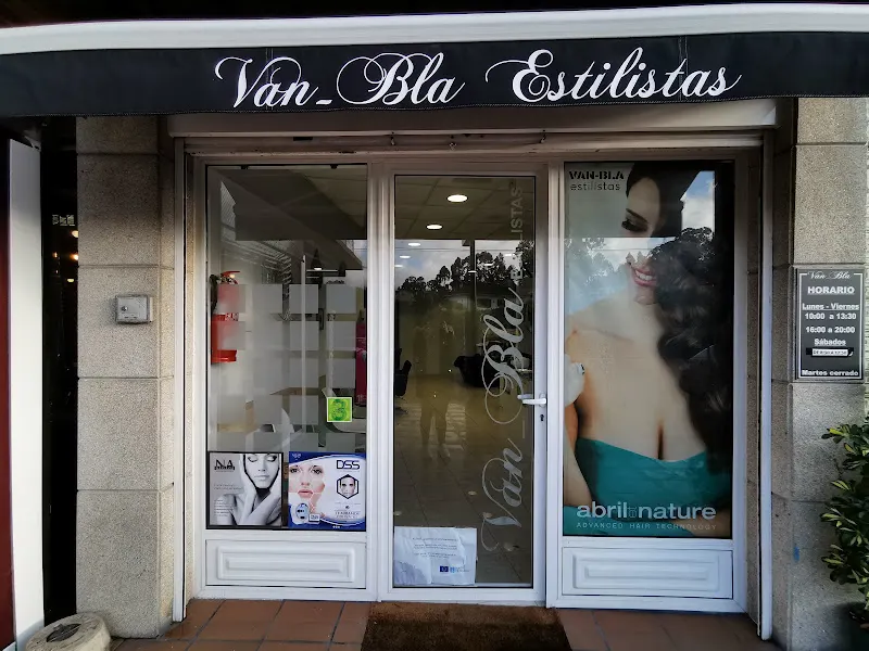 Van Bla estilistas - Redondela