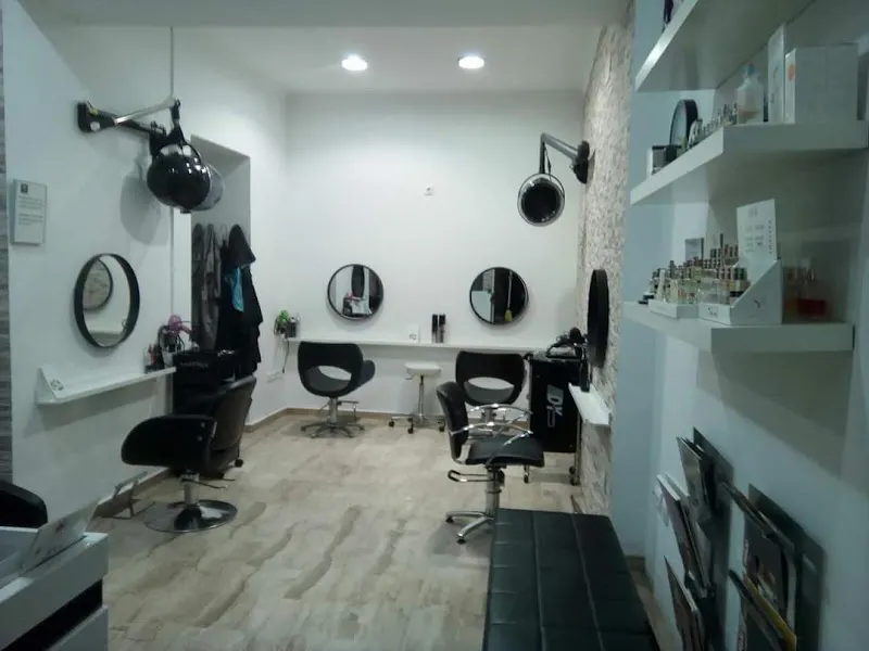 Peluquería Ángeles Ramos - Carmona
