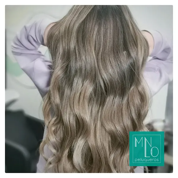 Mnlo Peluqueros