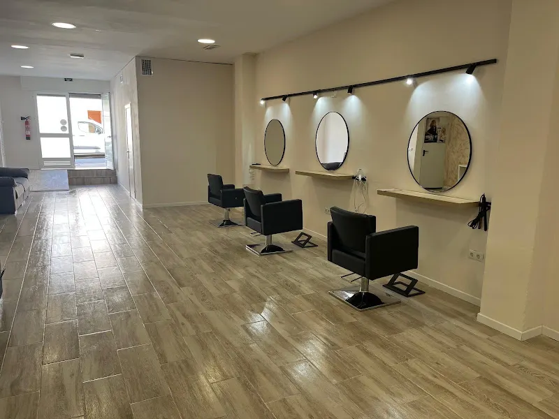 Centro de Belleza Angélica Cruz Peluquería Profesional