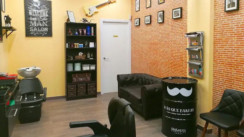 Clemen Pérez BARBERSHOP - Barbería en Martorell - foto 2