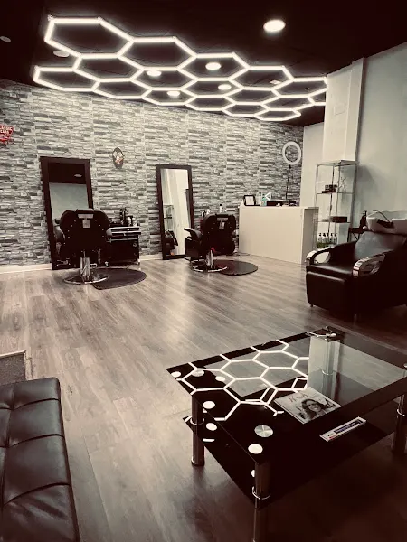 DRIP 23 BARBER STUDIO - Barbería en Villaviciosa de Odón - foto 2