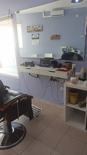 Peluquería de caballeros Francisco Javier - Barbería en Morón de la Frontera - foto 2