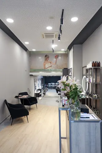 Salón Llongueras Gran de Gracia - Peluquería