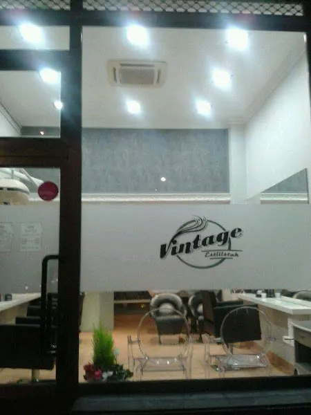 Peluquería Vintage Estilistas