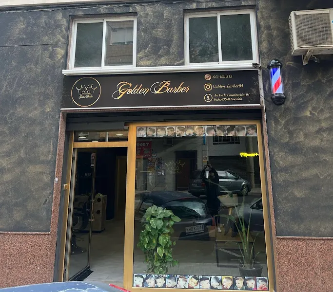 Golden Barber - Barbería en Novelda - foto 2