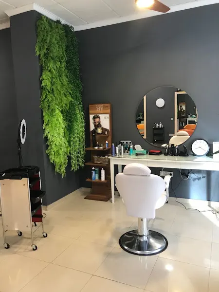 Angela Conejero Peluquería - Villena