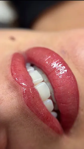 ANA MARÍA FRESNEDA MICROPIGMENTACIÓN FACIAL & CAPILAR - Centro de estética en Villarrobledo - foto 2