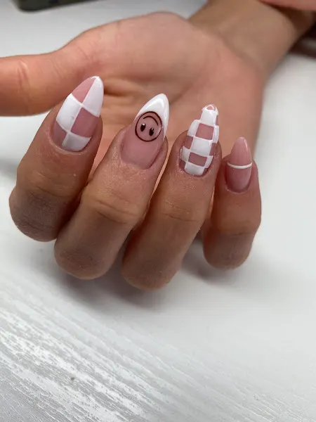 Oli Nails. - Villarrobledo