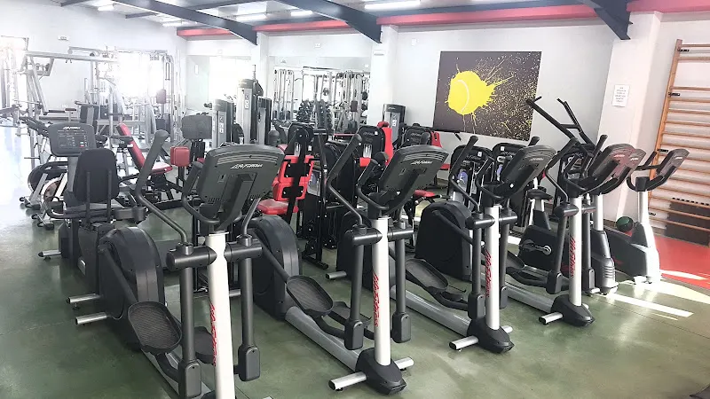 Complejo Deportivo Heliópolis en Villanueva de la Serena