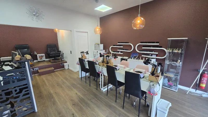 Nails & Women - Salón de manicura y pedicura en Hospitalet de Llobregat (L) - foto 2