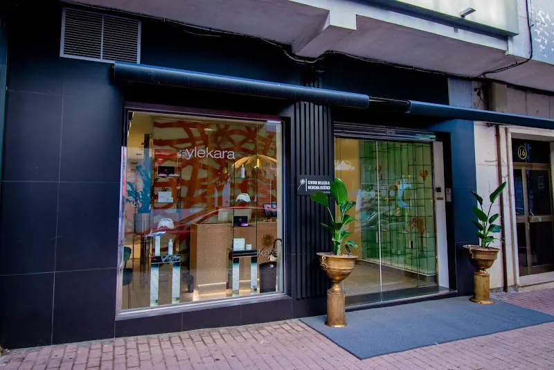 YLEKARA CENTRO DE BELLEZA Y MEDICINA ESTÉTICA - Cangas