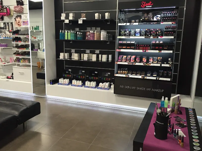 TRIBECA Make up & Stetic - Tienda de cosméticos en Almansa - foto 2