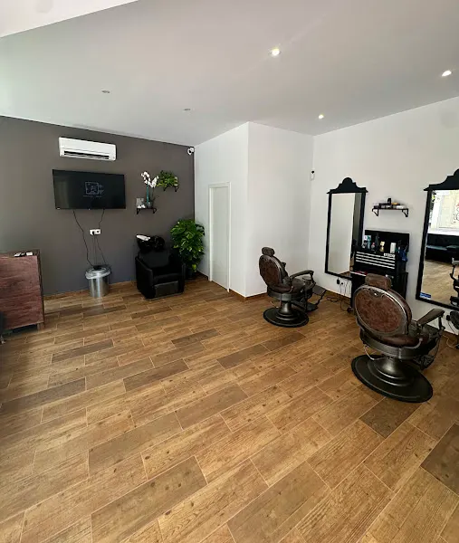 Zarate's Barber Ibiza - Peluquería y Estilismo de Barbas - Ibiza
