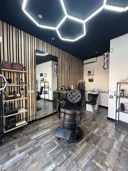 Jr Barber - Barbería en Armilla - foto 2