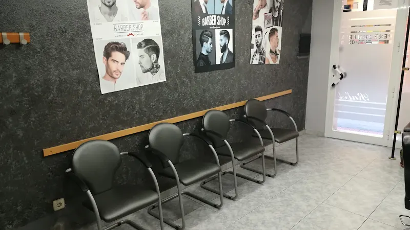 Peluquería Unisex Cukito Barber Shop - Barbería en Valls - foto 4