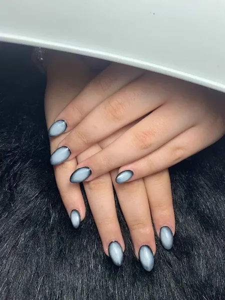 UÑAS Ariadna Vives Study