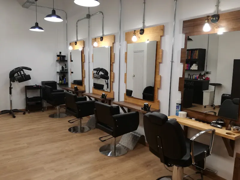 Peluquería GoEn Estilistes - Santa Coloma de Gramenet