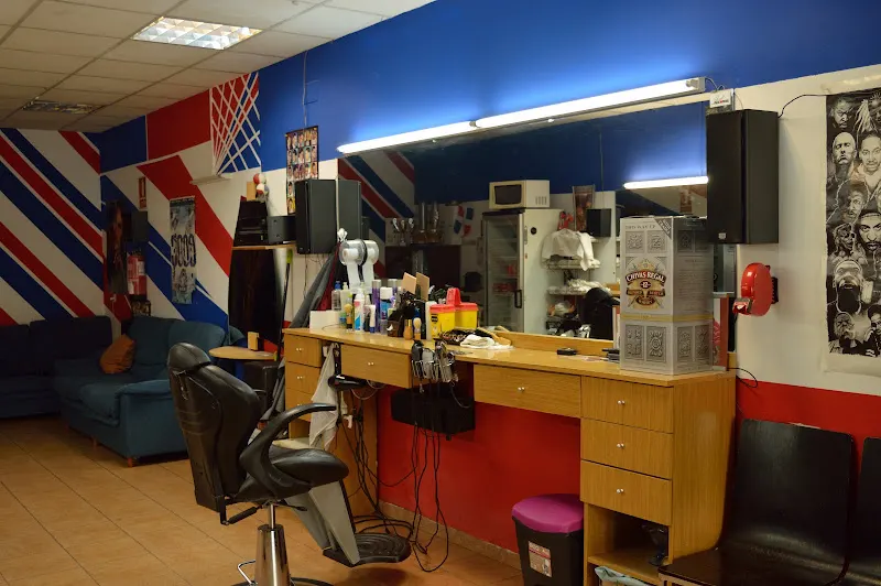Yilow Peluqueria Dominicana Terrassa - Cita Previa