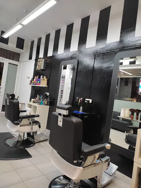 Barber shop BSA - Barbería en Santa Coloma de Gramenet - foto 2