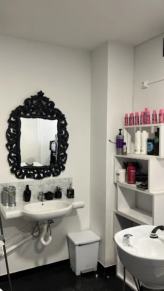 El pisito barbershop - San Juan de Alicante