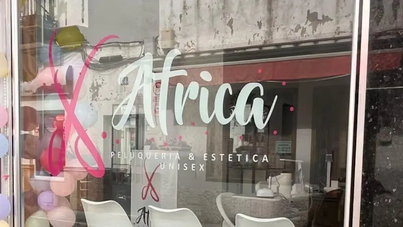 Peluquería y estética unisex Africa