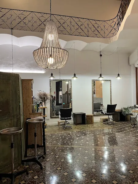 Delacruz Salón